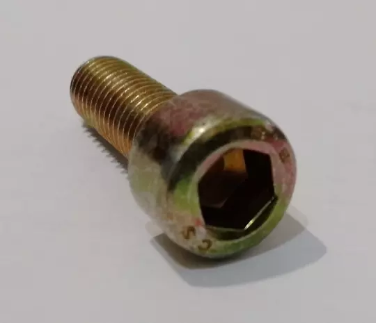 Болт М10*30 (винт) крышки картера шестерен 90003862532 - WP10 (Е4/5)